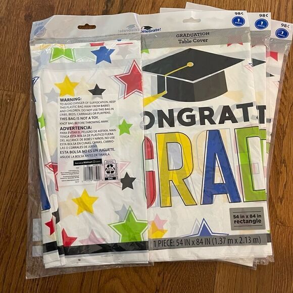 Graduation Tablecloth’s, Grad Cap Card Boxs, Table Runner, Stickers 10 total NWT - Picture 3 of 7